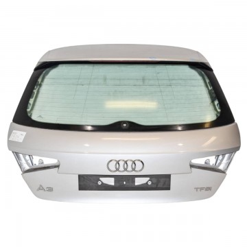 zadní páté dveře - holé AUDI A3 8V0 (lift) 3DV  8V3827025B/D/F/H - lehce poškrábané
