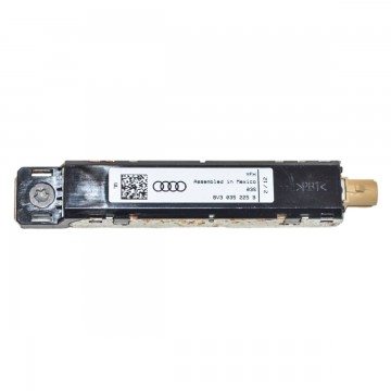 anténní zesilovač AUDI A3 8V0 (lift)  8V3035225B  8V4035225B