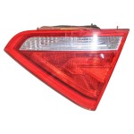 lampa zadní pravá - vnitřní do pátých dveří AUDI A5 8T0 (lift) 8T0945094 - poškrábaná