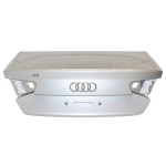 víko kufru - holé AUDI A8 4H0  4H0827753B  4H0827023B - poškozený lak
