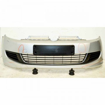 nárazník přední - ostřik VW Golf VI 5K0 HB  5K0807221S  5K0807217AB - poškozený
