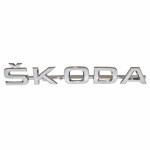 nápis na zadní páté dveře ŠKODA
