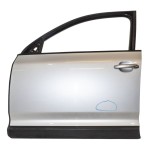 dveře přední levé VW Touareg 7LA 7L6  7L0831055L - lehce poškozené (Holé)
