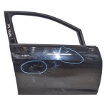 dveře přední pravé VW Golf VII 5G0  5G4831056AR  5G4831056AS - poškozený lak (Holé)