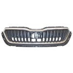 maska ŠKODA Scala 657  657853653A - poškozená, lehce poškrábaný chrom