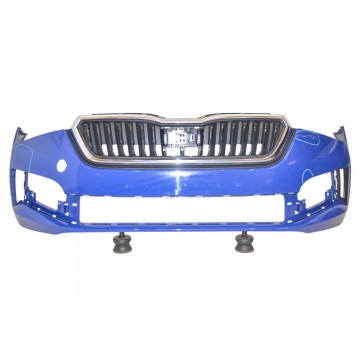 nárazník přední ŠKODA Scala 657  657807221 - poškozený