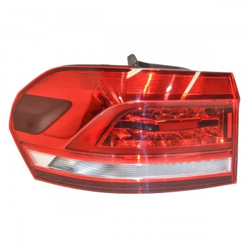 lampa zadní levá - LED VW Touran 5TA  5TA945207C - lehce poškrábaná