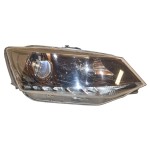 světlomet přední pravý - halogenový s čočkou LED ŠKODA Fabia III 6V0  6V1941016B - poškr.