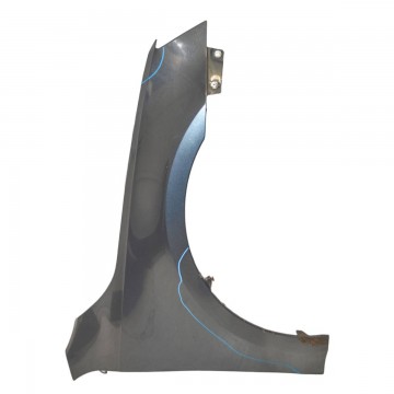 blatník přední pravý ŠKODA Octavia III 5E0  5E0821106A  5E0821106B - poškozený