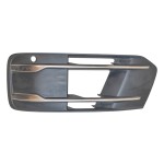mřížka do nárazníku levá AUDI Q7 4M0  4M0807681Q  4M0807681T - poškozená