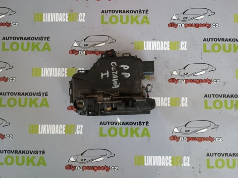 ŠKODA OCTAVIA l PRAVÝ PŘEDNÍ ZÁMEK CENTRÁLU - CENTRÁLOVÝ ZÁMEK