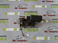CITROEN SAXO 3DV. PRAVÝ PŘEDNÍ ZÁMEK CENTRÁLU - CENTRÁLOVÝ ZÁMEK