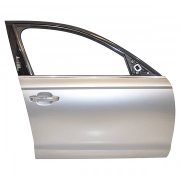 dveře přední pravé AUDI A6 4G0 (lift) Allroad  4G0831052 (Holé)