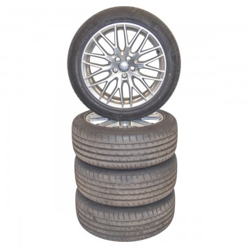 AUDI A6 4G0 lift sada kol s pneu 255/45 R19 E8,5Jx19H2 ET43  4G9601025K