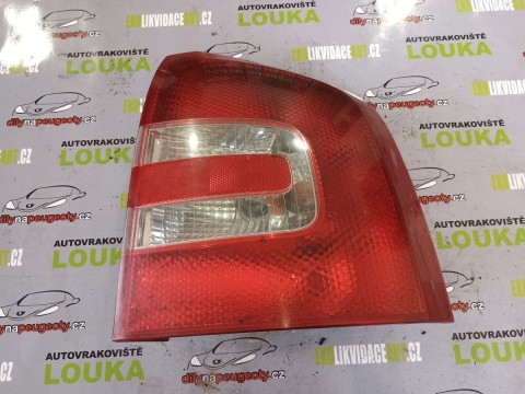 ZADNÍ SVĚTLO PRAVÉ, ŠKODA OCTAVIA ll COMBI OD-04