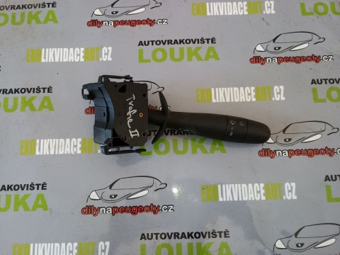 PRAVÁ PÁČKA STĚRAČŮ 8200070265, RENAULT TRAFIC ll, OD-01