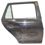 dveře zadní pravé VW Golf VI 5K0 combi  1K9833312B  1K9833056/B - poškozené (Holé)