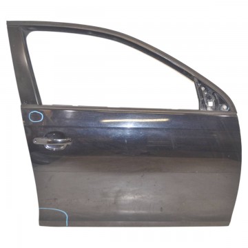dveře přední pravé VW Golf VI 5K0 combi 1K5831302S/T/AA 1K5831106F - poškozené (Holé)