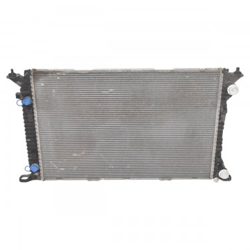 chladič vodní AUDI  8K0121251T