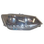 světlomet přední pravý - halogenový s čočkou LED ŠKODA Fabia III 6V0  6V1941016B - poškoz.