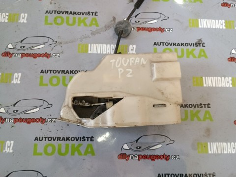 VOLKSWAGEN TOURAN PRAVÝ ZADNÍ ZÁMEK CENTRÁLU - CENTRÁLOVÝ ZÁMEK