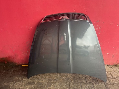 18. KAPOTA ŠKODA OCTAVIA II, ŠEDÁ OD-04-DO-08