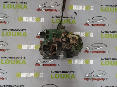 ŠKODA SUPERB PRAVÝ ZADNÍ ZÁMEK CENTRÁLU - CENTRÁLOVÝ ZÁMEK