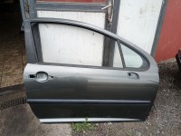 227. PRAVÉ PŘEDNÍ DVEŘE PEUGEOT 207 3DV., ZELENÉ OD-07