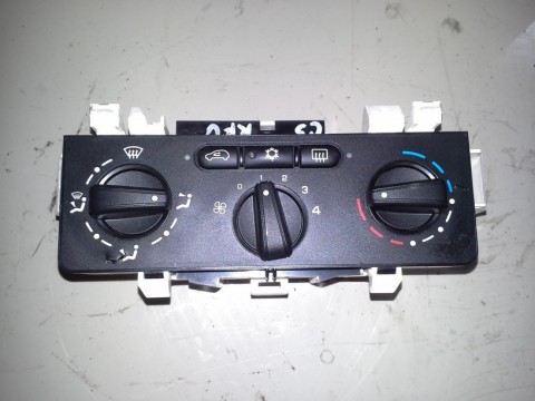 OVLÁDÁNÍ TOPENÍ A KLIMATIZACE CITROEN C3, F664480V