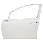 dveře přední levé - holé VW Golf VIII 5H0  5H4831311D  5H4831055K  5H4831055M - poškozené