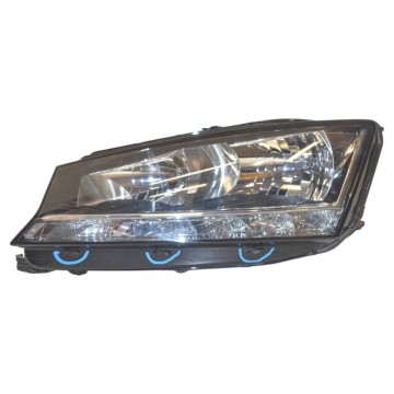 světlomet přední levý - halogenový ŠKODA Fabia III 6V0 lift  6V1941015D - poškozený