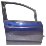 dveře přední pravé VW Touran 5TA  5TA831056AE  5TA831056AF - poškozené (Holé)