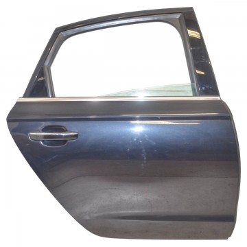 dveře zadní pravé AUDI A6 4G0 lift sedan  4G5833052 - lehce poškrábané (Holé)