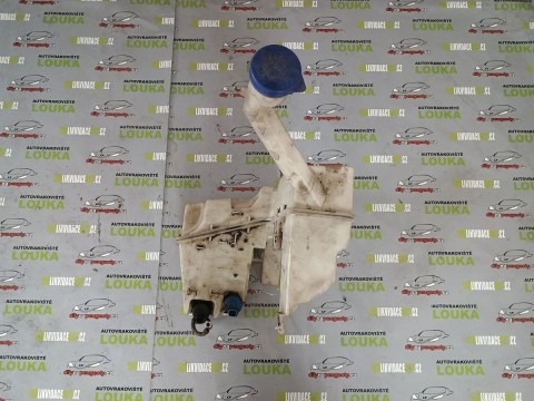 NÁDOBKA OSTŘIKOVAČŮ S MOTORKEM PEUGEOT 508