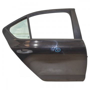 dveře zadní pravé ŠKODA Octavia III 5E0 (lift) sedan  5E5833052/A/B - lehce poškozené