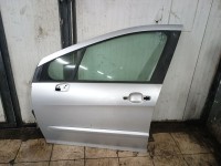 166. LEVÉ PŘEDNÍ DVEŘE PEUGEOT 308, STŘÍBRNÉ OD-07