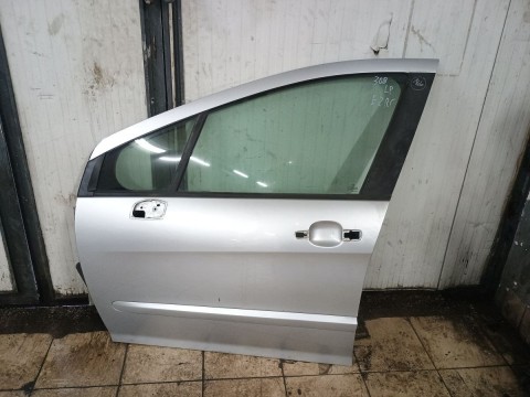 166. LEVÉ PŘEDNÍ DVEŘE PEUGEOT 308, STŘÍBRNÉ OD-07