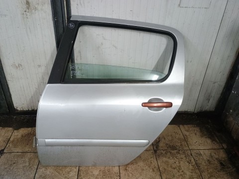 169. LEVÉ ZADNÍ DVEŘE PEUGEOT 307 SW, COMBI STŘÍBRNÉ OD-02