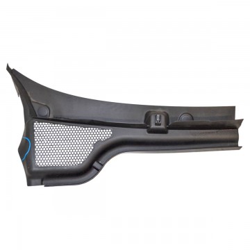 plast pod okno torpédo pravé ŠKODA Scala 657  657819416 - poškozené