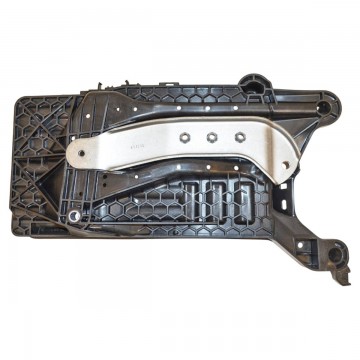 držák akumulátoru FORD Tourneo Connect 2KF 2,0 TDi  5R3915331B