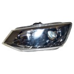 světlomet přední levý - halogenový s čočkou LED ŠKODA Fabia III 6V0  6V1941015B - poškoz.