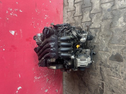 MOTOR Volkswagen Golf IV 1,6 74KW AKL kompletní